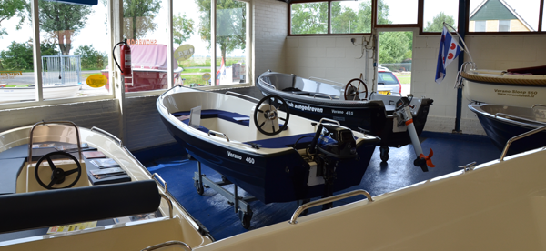showroom1